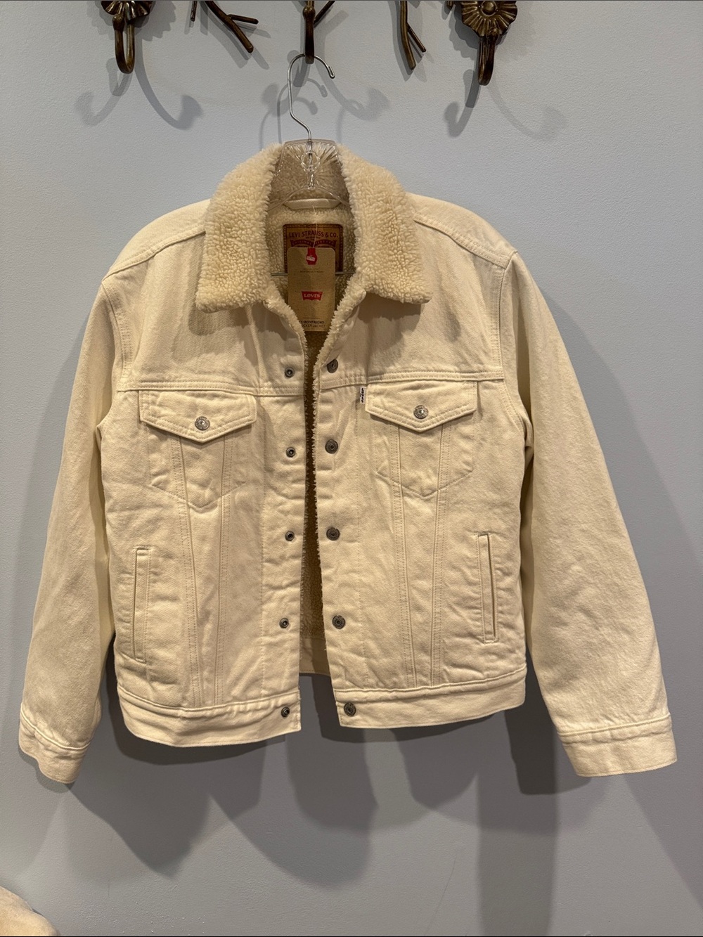 NWT Levi's Women's Premium Ex-Boyfriend Sherpa Jacket White Denim Snap Closure